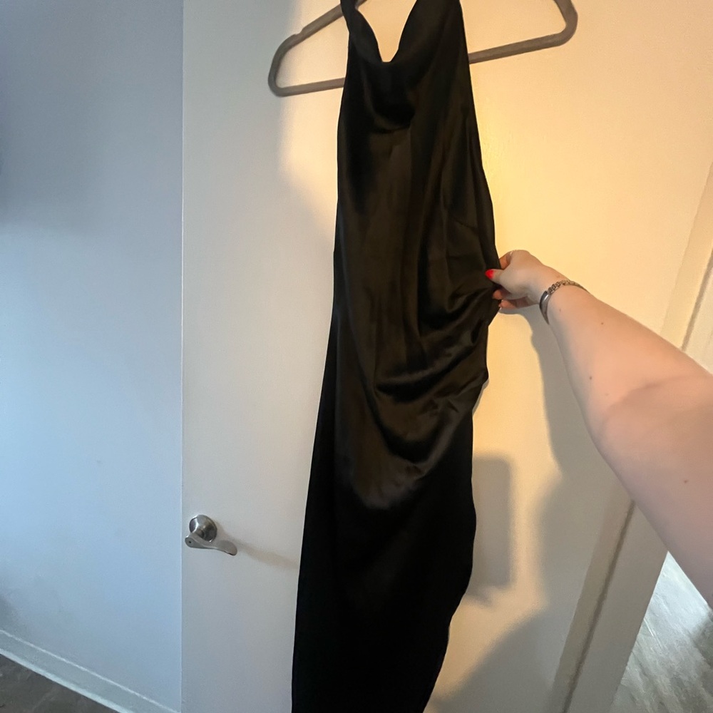 NEVER WORN. Elegant Black Evening Dress